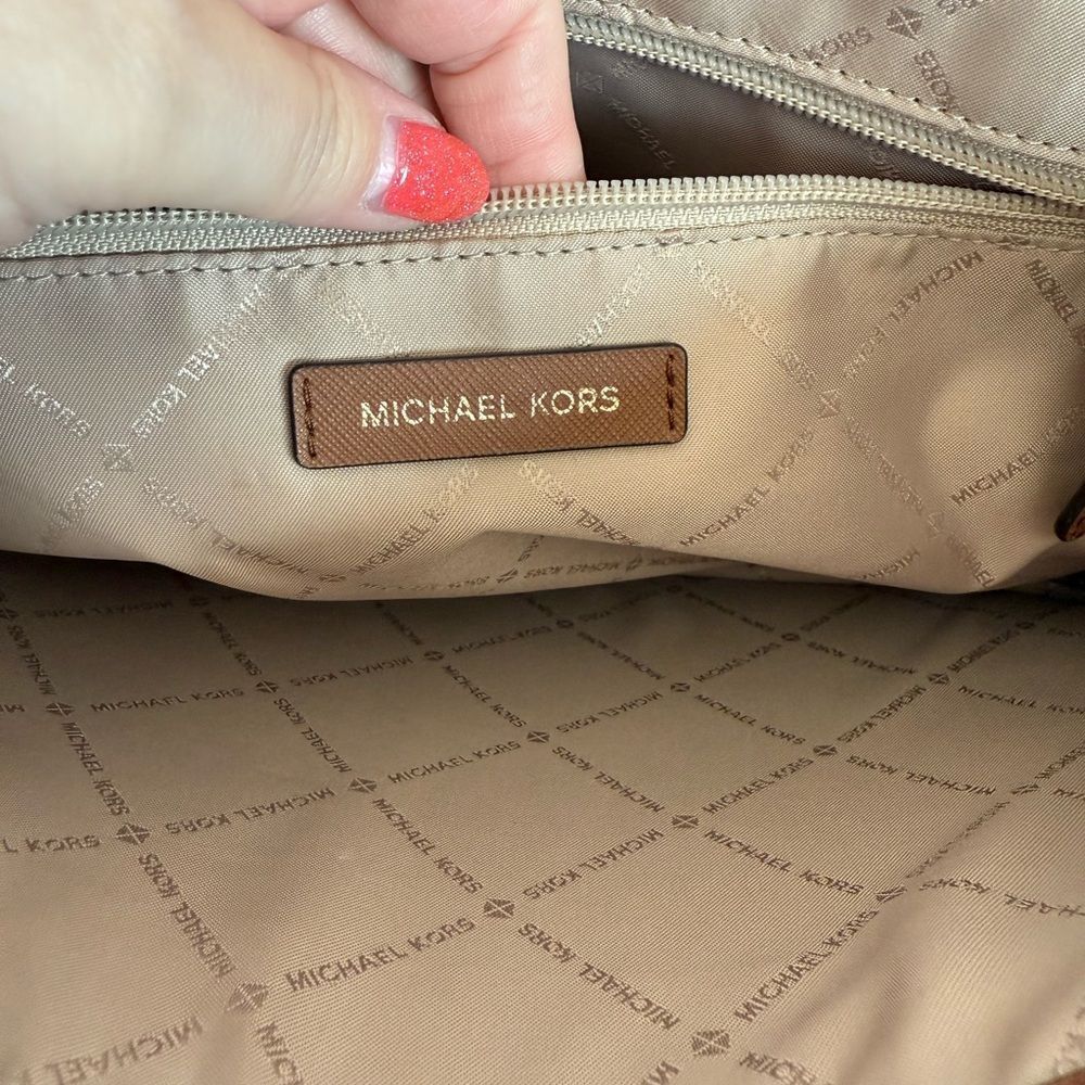 Michael Kors Signature Brown and Tan Tote - Picture 14 of 15